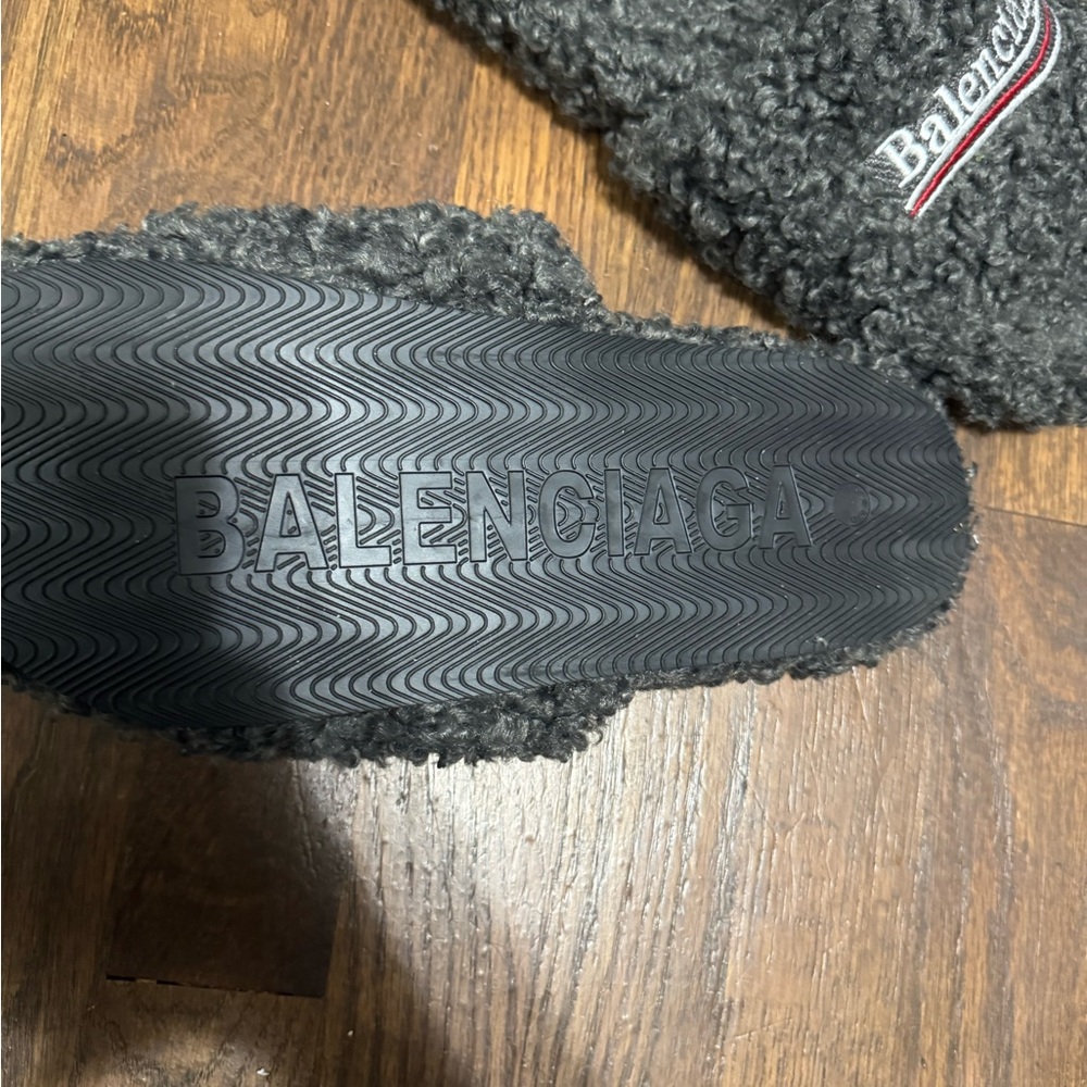 Balenciaga Gray Fuzzy Slides - Picture 2 of 3